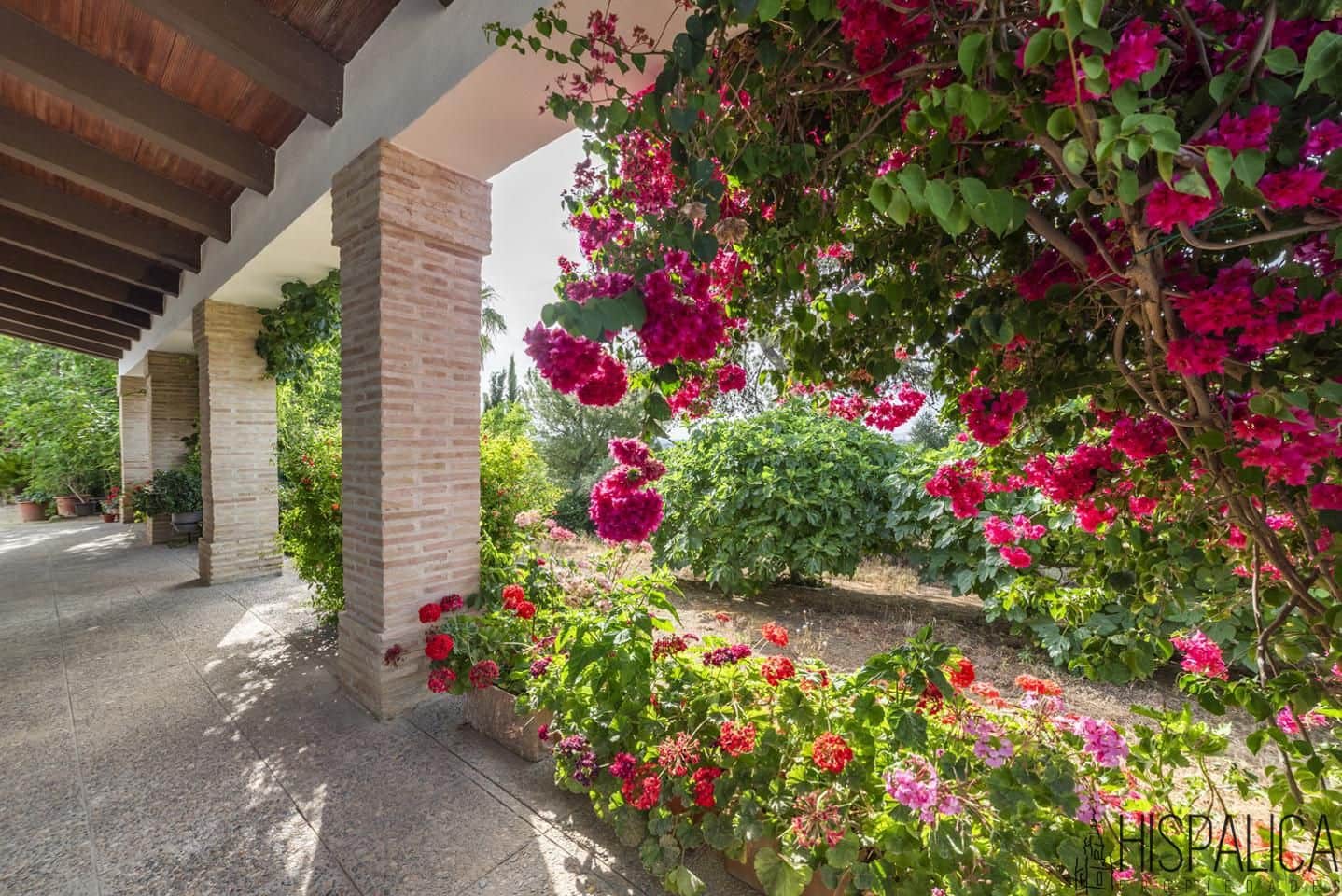 5 soveværelse Finca/Landehus til salg i Lora del Rio med swimmingpool - € 675.000 (Ref: 9135938)