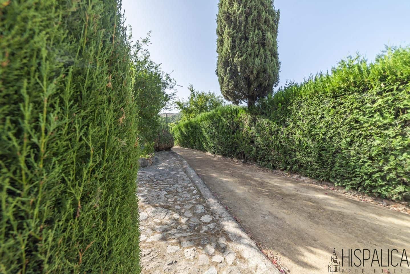 2 soveværelse Finca/Landehus til salg i Cazalla de la Sierra med swimmingpool - € 350.000 (Ref: 9168865)