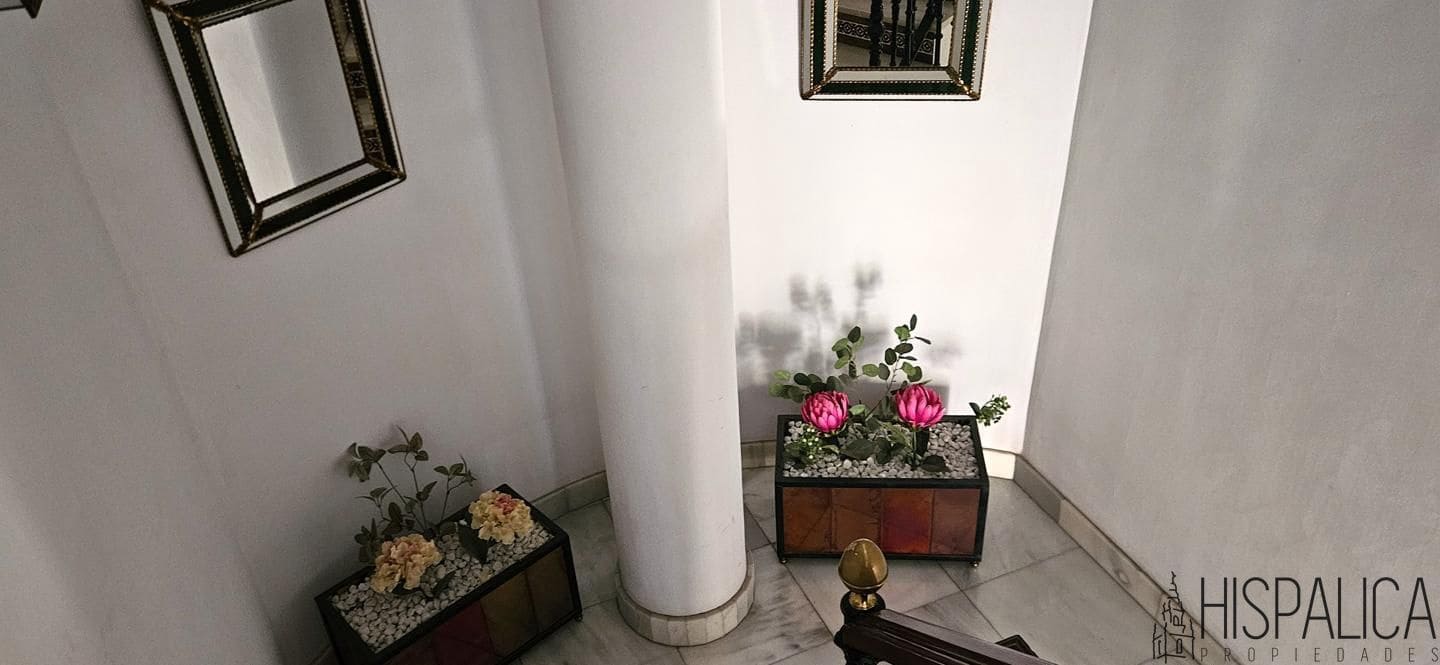 7 soveværelse Villa til salg i Dos Hermanas - € 550.000 (Ref: 9187846)