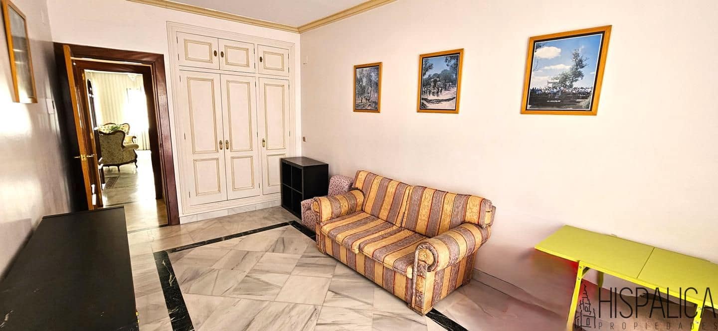 7 soveværelse Villa til salg i Dos Hermanas - € 550.000 (Ref: 9187846)