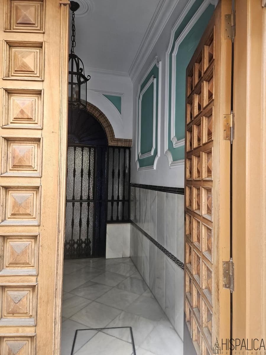 7 soveværelse Villa til salg i Dos Hermanas - € 550.000 (Ref: 9187846)