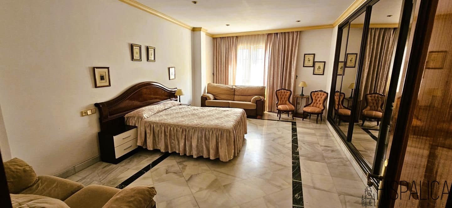 7 soveværelse Villa til salg i Dos Hermanas - € 550.000 (Ref: 9187846)