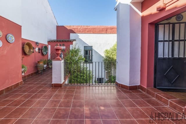 7 bedroom Finca/Country House for sale in Llerena - € 550,000 (Ref: 9267808)