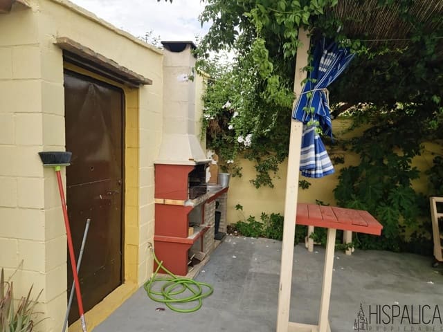 4 slaapkamer Villa te koop in Fuente Palmera met zwembad - € 252.000 (Ref: 9345533)