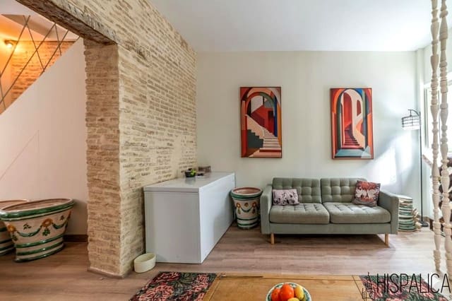 3 slaapkamer Flat te koop in Triana, Sevilla stad - € 570.000 (Ref: 9360689)