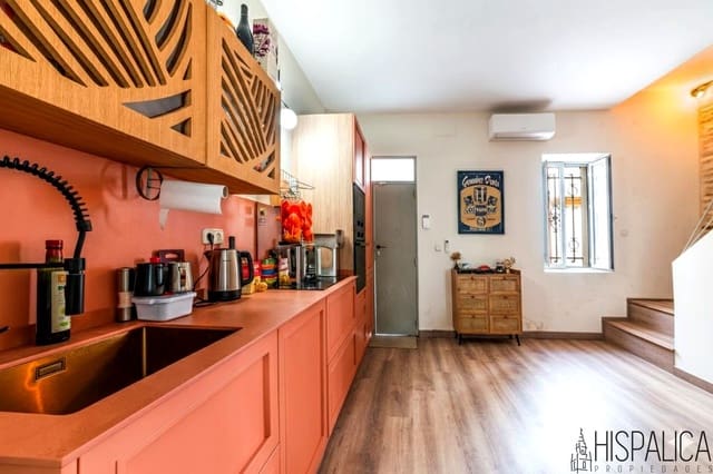 3 slaapkamer Flat te koop in Triana, Sevilla stad - € 570.000 (Ref: 9360689)