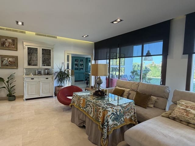 6 makuuhuone Huvila myytävänä paikassa Bormujos mukana uima-altaan - 1 280 000 € (Ref: 9559269)