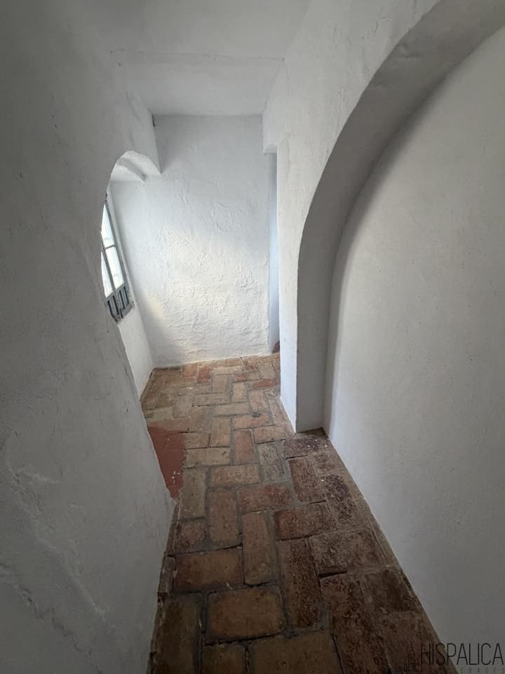 9 quarto Moradia para venda em Carmona com garagem - 360 000 € (Ref: 9677884)