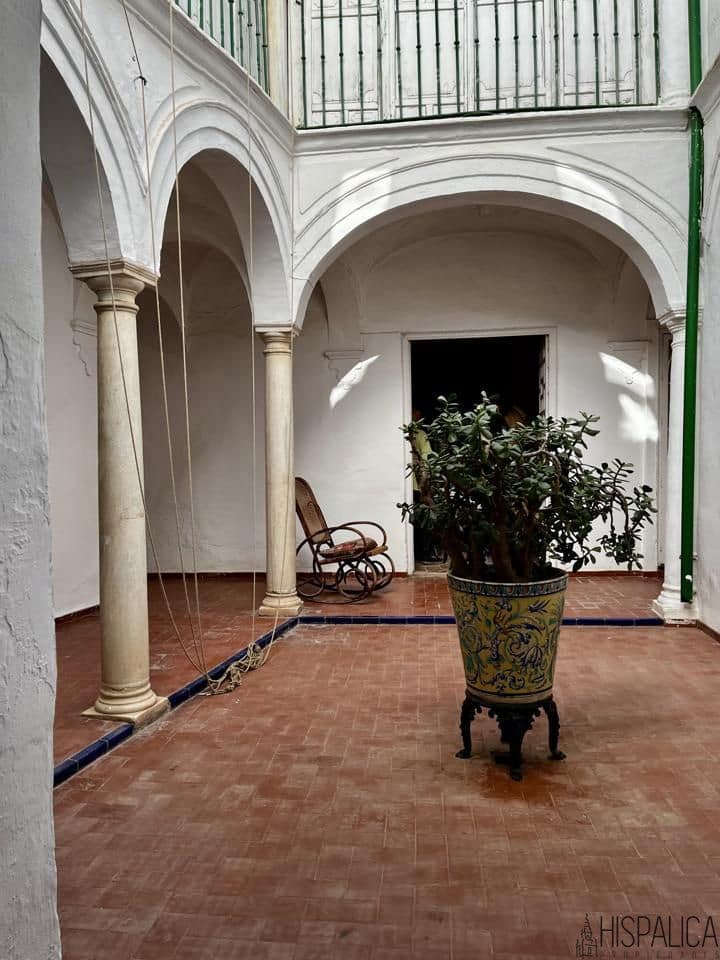 9 quarto Moradia para venda em Carmona com garagem - 360 000 € (Ref: 9677884)