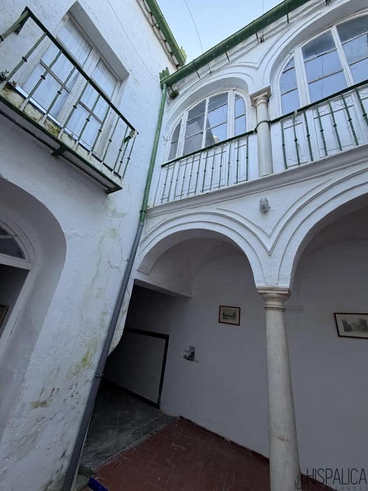 9 quarto Moradia para venda em Carmona com garagem - 360 000 € (Ref: 9677884)