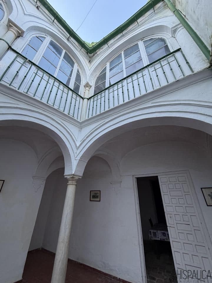 9 quarto Moradia para venda em Carmona com garagem - 360 000 € (Ref: 9677884)