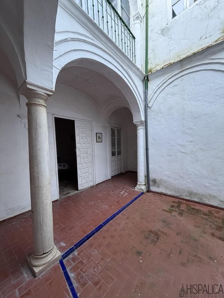 9 quarto Moradia para venda em Carmona com garagem - 360 000 € (Ref: 9677884)