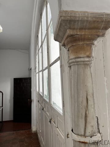 9 bedroom Villa for sale in Carmona with garage - € 360,000 (Ref: 9677884)