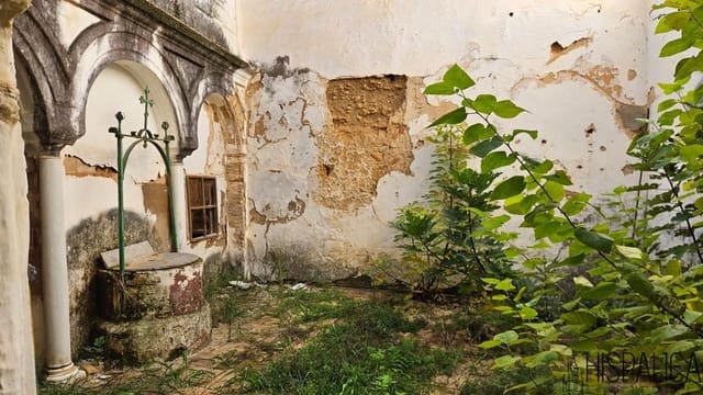 6 bedroom Villa for sale in Carmona - € 290,000 (Ref: 9685798)