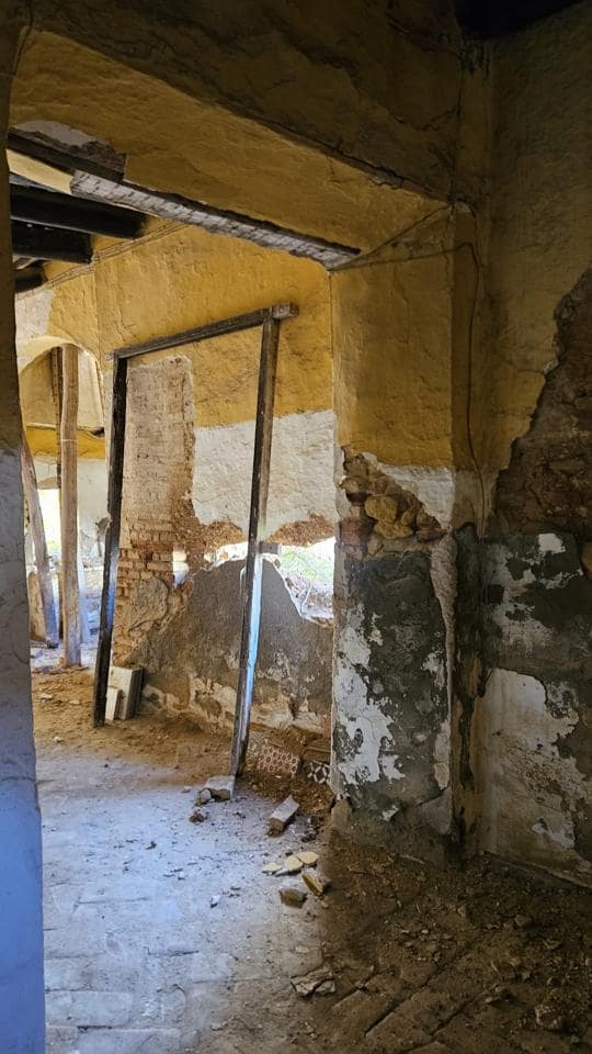 6 bedroom Villa for sale in Carmona - € 290,000 (Ref: 9685798)