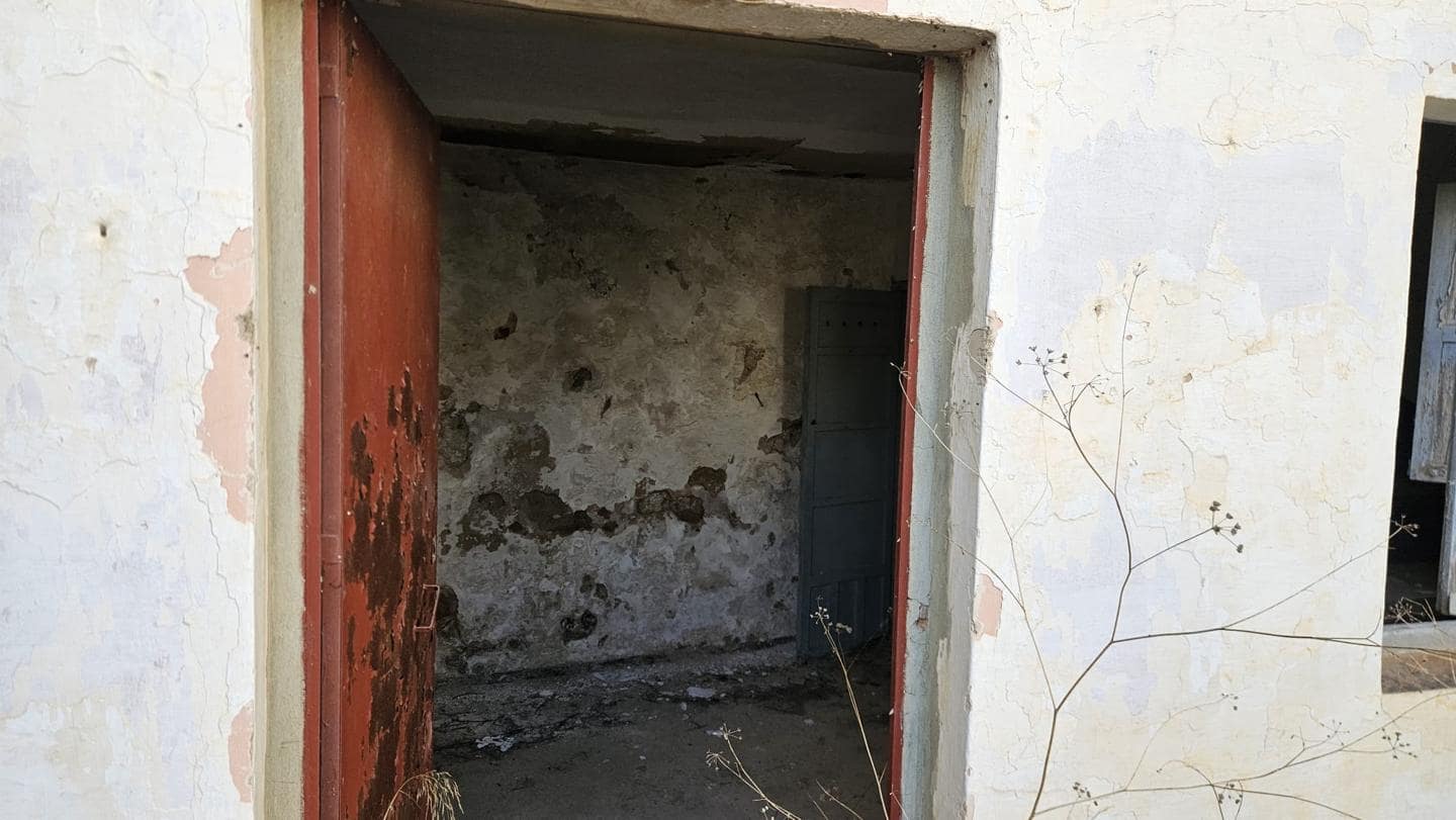 6 bedroom Villa for sale in Carmona - € 290,000 (Ref: 9685798)