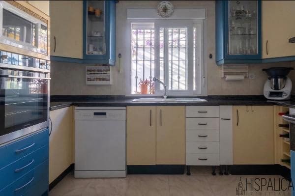 5 soveværelse Villa til salg i Sanlúcar la Mayor med swimmingpool - € 420.000 (Ref: 9720717)