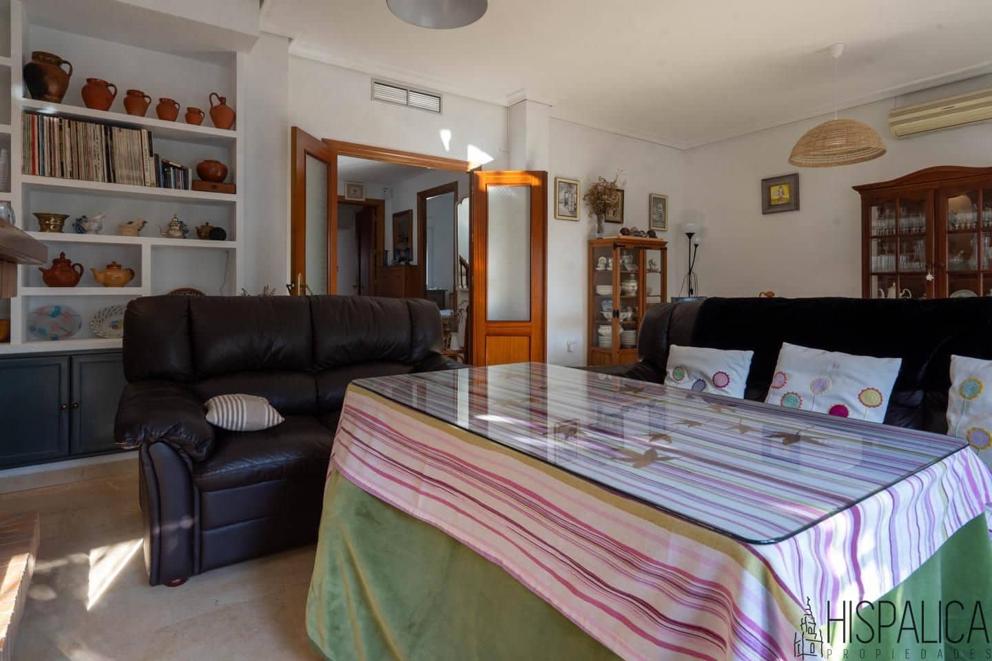 5 soveværelse Villa til salg i Sanlucar la Mayor med swimmingpool - € 420.000 (Ref: 9720717)