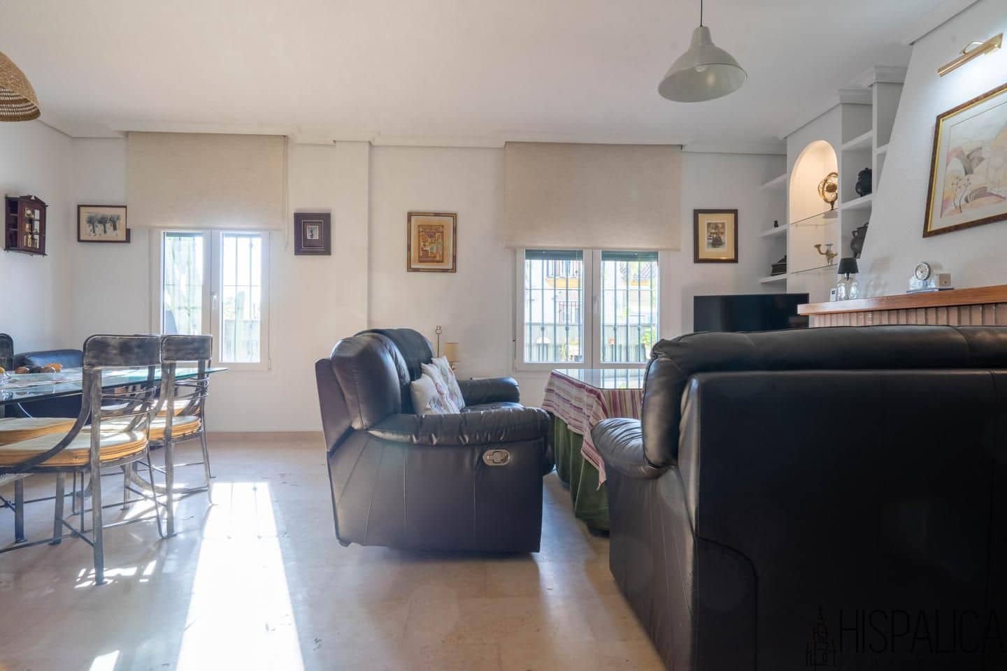 5 soveværelse Villa til salg i Sanlucar la Mayor med swimmingpool - € 420.000 (Ref: 9720717)