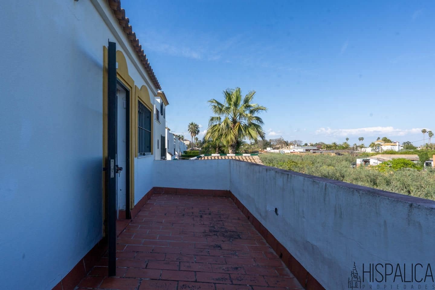 5 soveværelse Villa til salg i Sanlucar la Mayor med swimmingpool - € 420.000 (Ref: 9720717)
