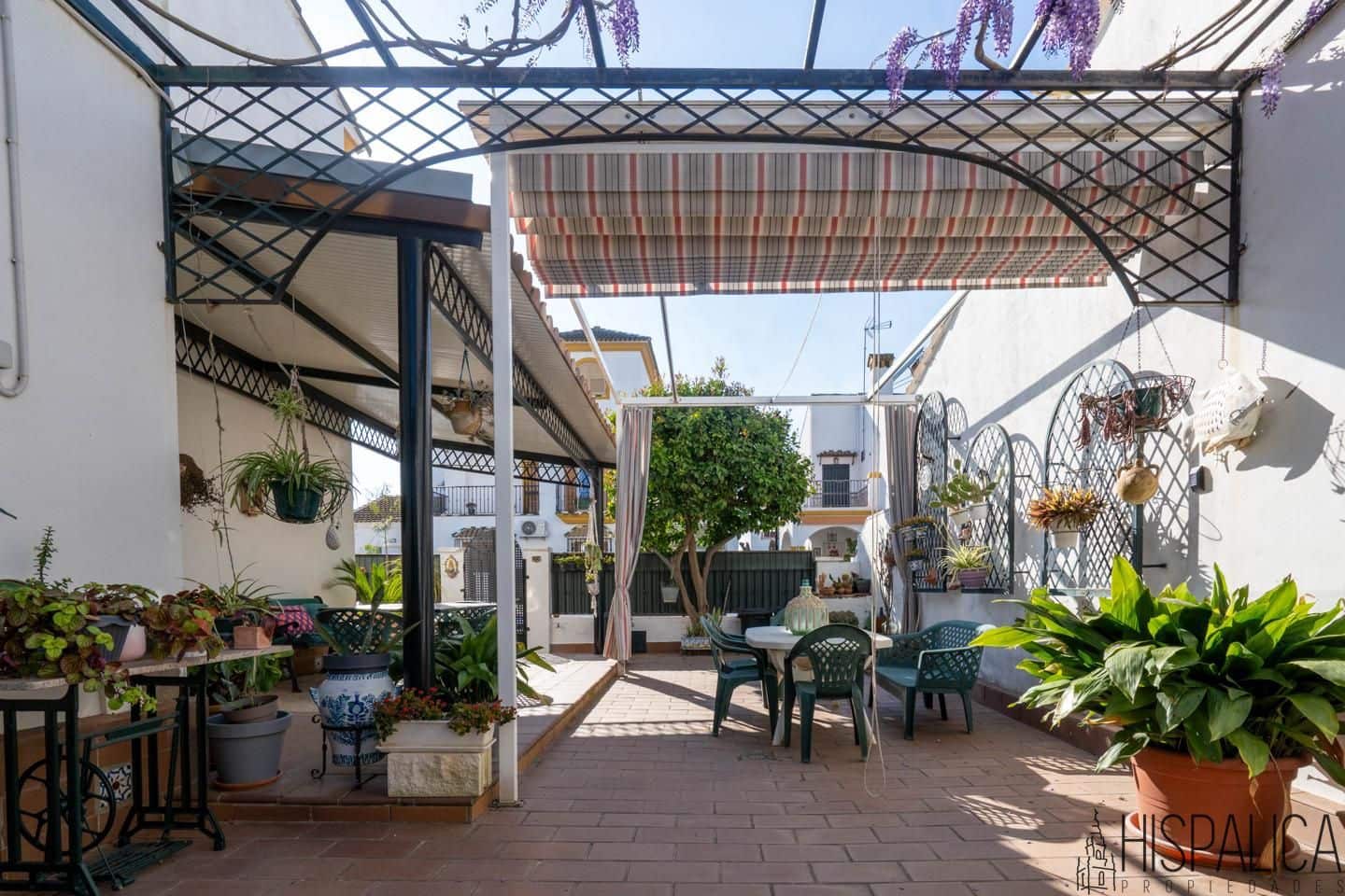 5 soveværelse Villa til salg i Sanlucar la Mayor med swimmingpool - € 420.000 (Ref: 9720717)