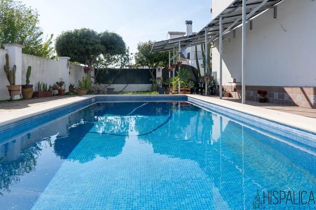 5 soveværelse Villa til salg i Sanlúcar la Mayor med swimmingpool - € 420.000 (Ref: 9720717)