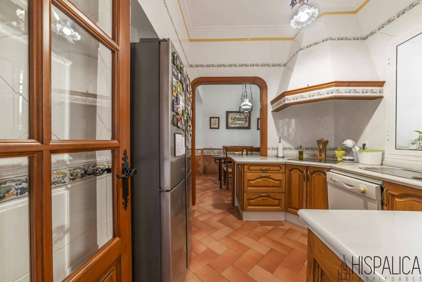 6 bedroom Villa for sale in Carmona - € 580,000 (Ref: 9815202)