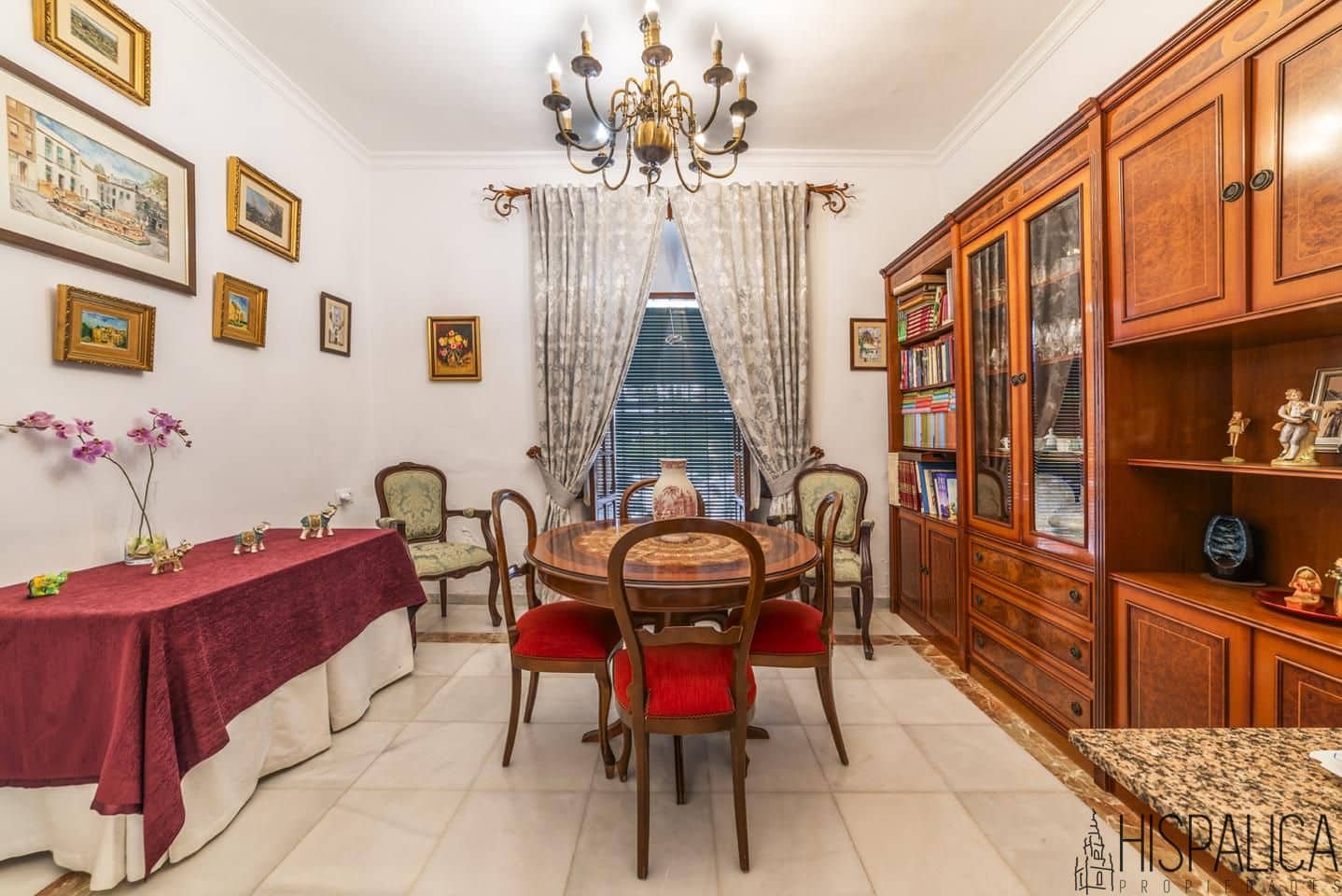 6 bedroom Villa for sale in Carmona - € 580,000 (Ref: 9815202)
