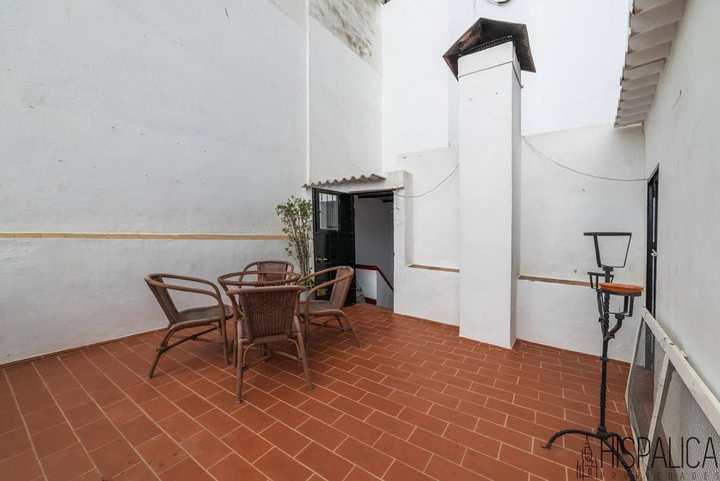 6 bedroom Villa for sale in Carmona - € 580,000 (Ref: 9815202)