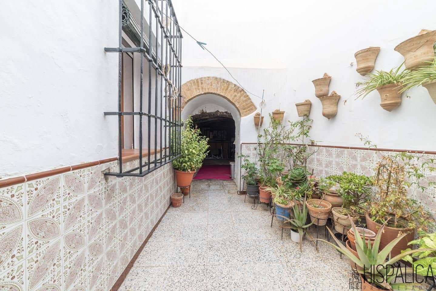 6 bedroom Villa for sale in Carmona - € 580,000 (Ref: 9815202)