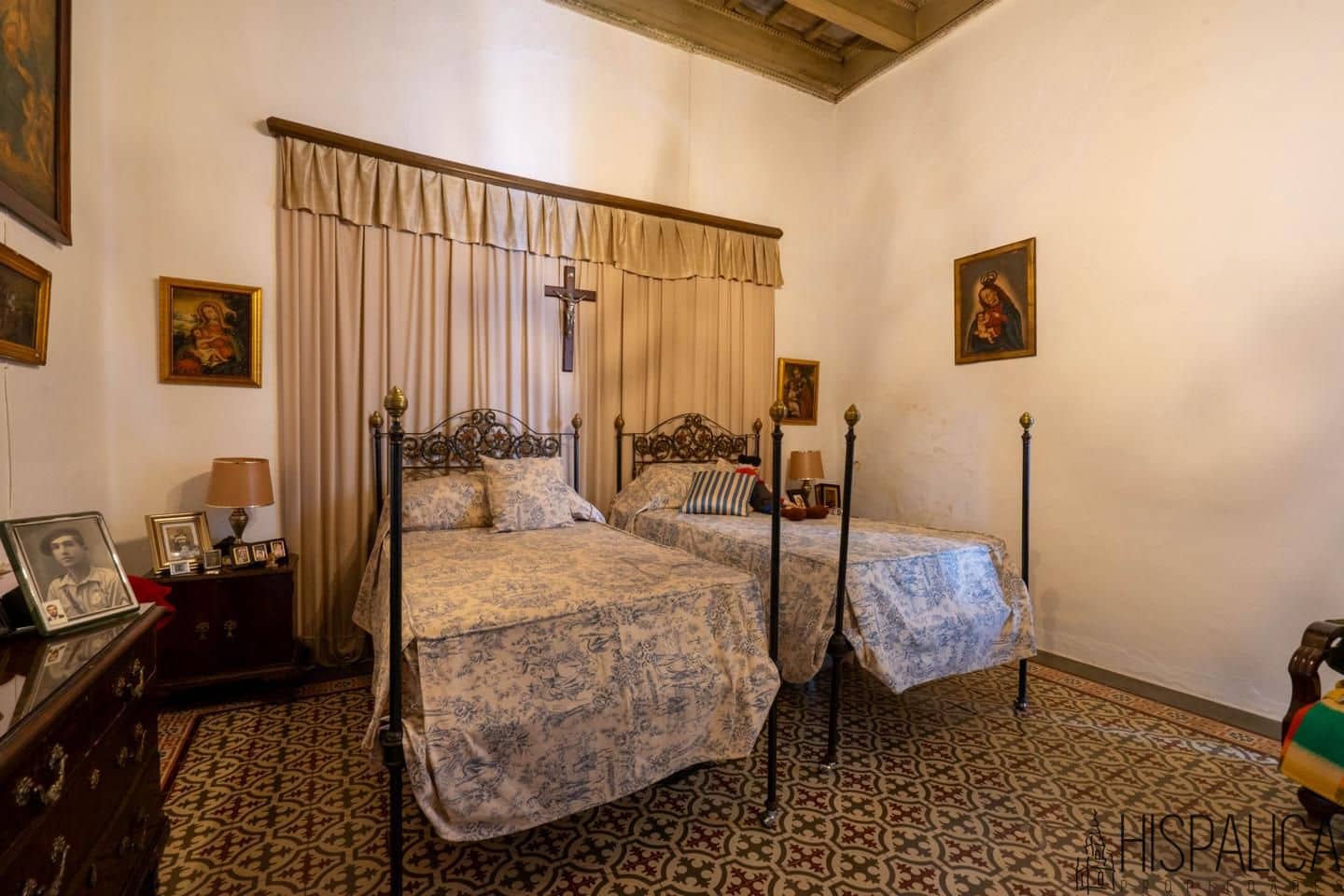 6 bedroom Villa for sale in Ecija - € 750,000 (Ref: 9819623)