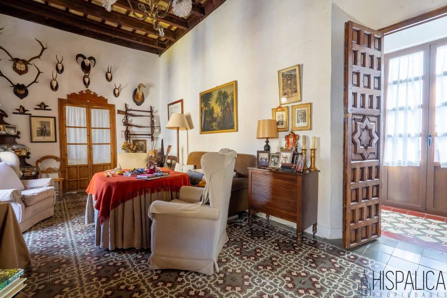 6 bedroom Villa for sale in Ecija - € 750,000 (Ref: 9819623)