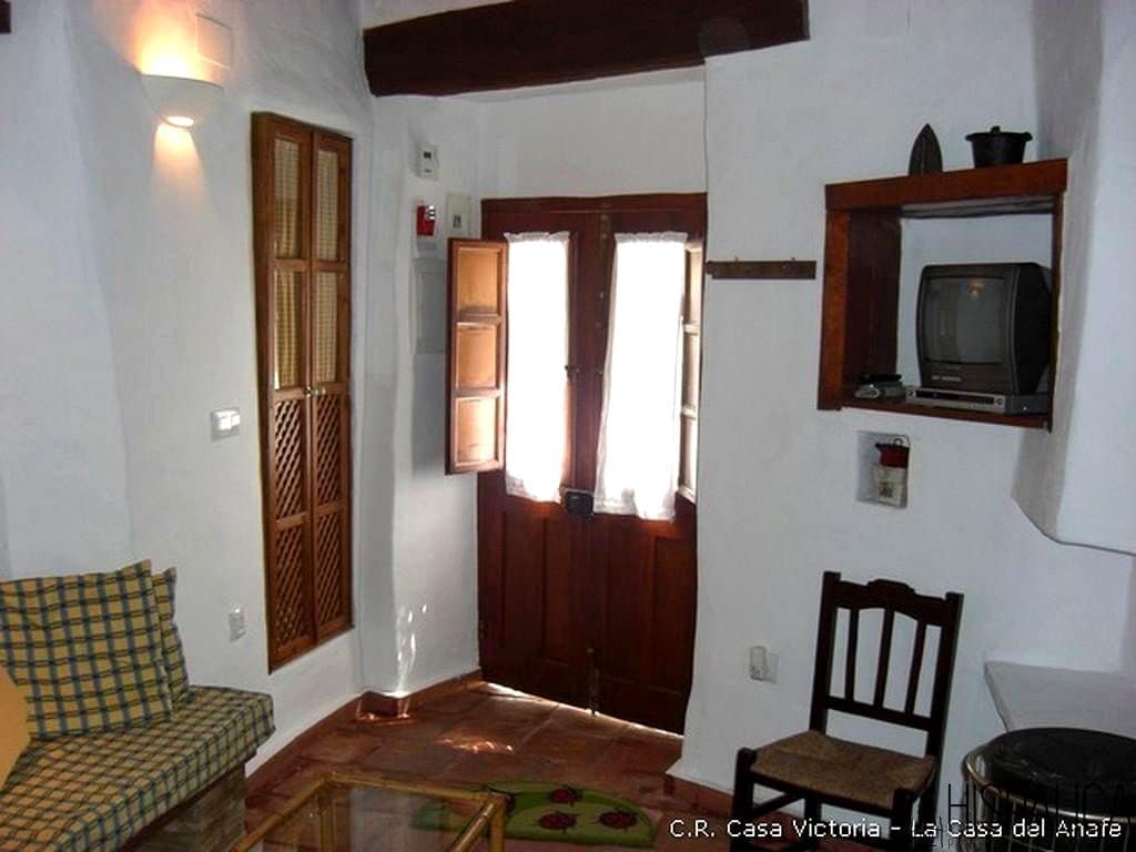 1 bedroom Villa for sale in Villaluenga del Rosario - € 70,000 (Ref: 9893225)