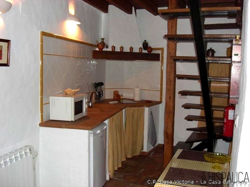 1 bedroom Villa for sale in Villaluenga del Rosario - € 70,000 (Ref: 9893225)