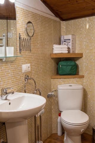1 bedroom Villa for sale in Villaluenga del Rosario - € 70,000 (Ref: 9893225)