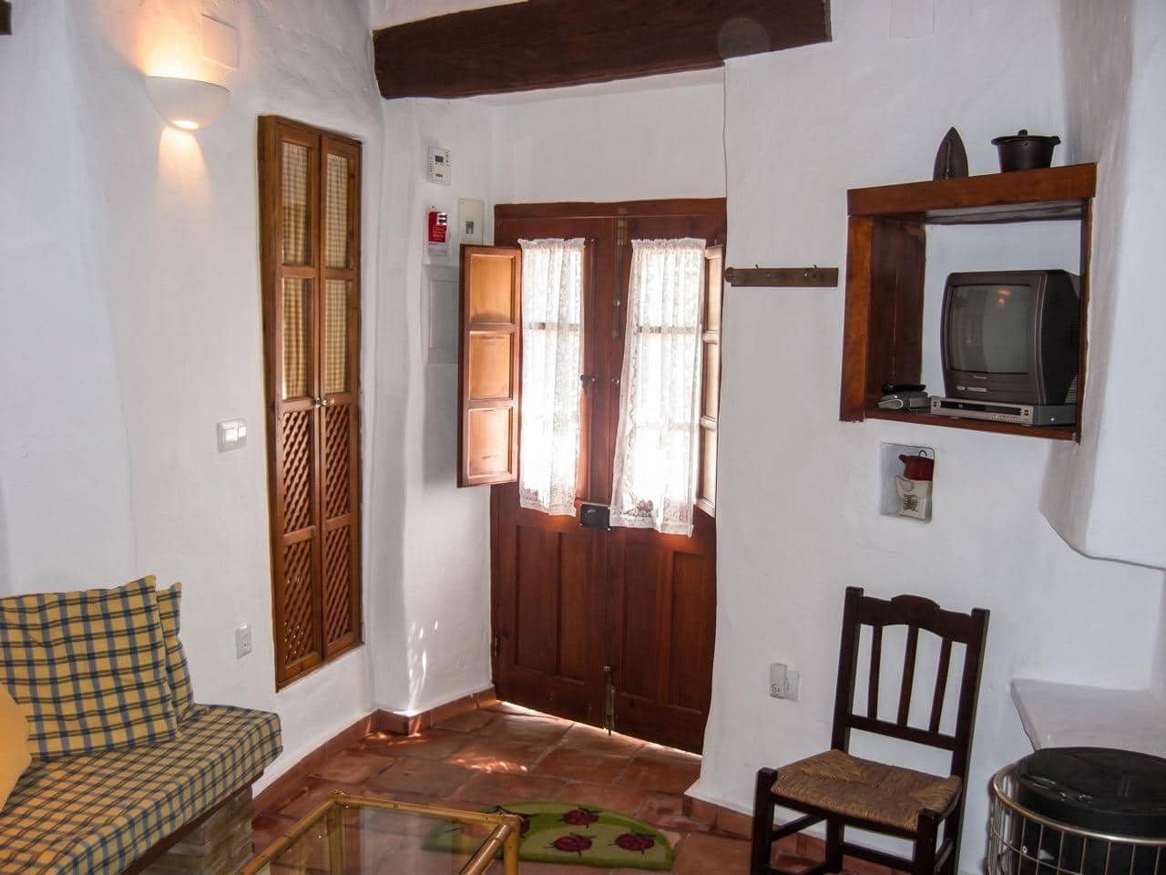 1 bedroom Villa for sale in Villaluenga del Rosario - € 70,000 (Ref: 9893225)