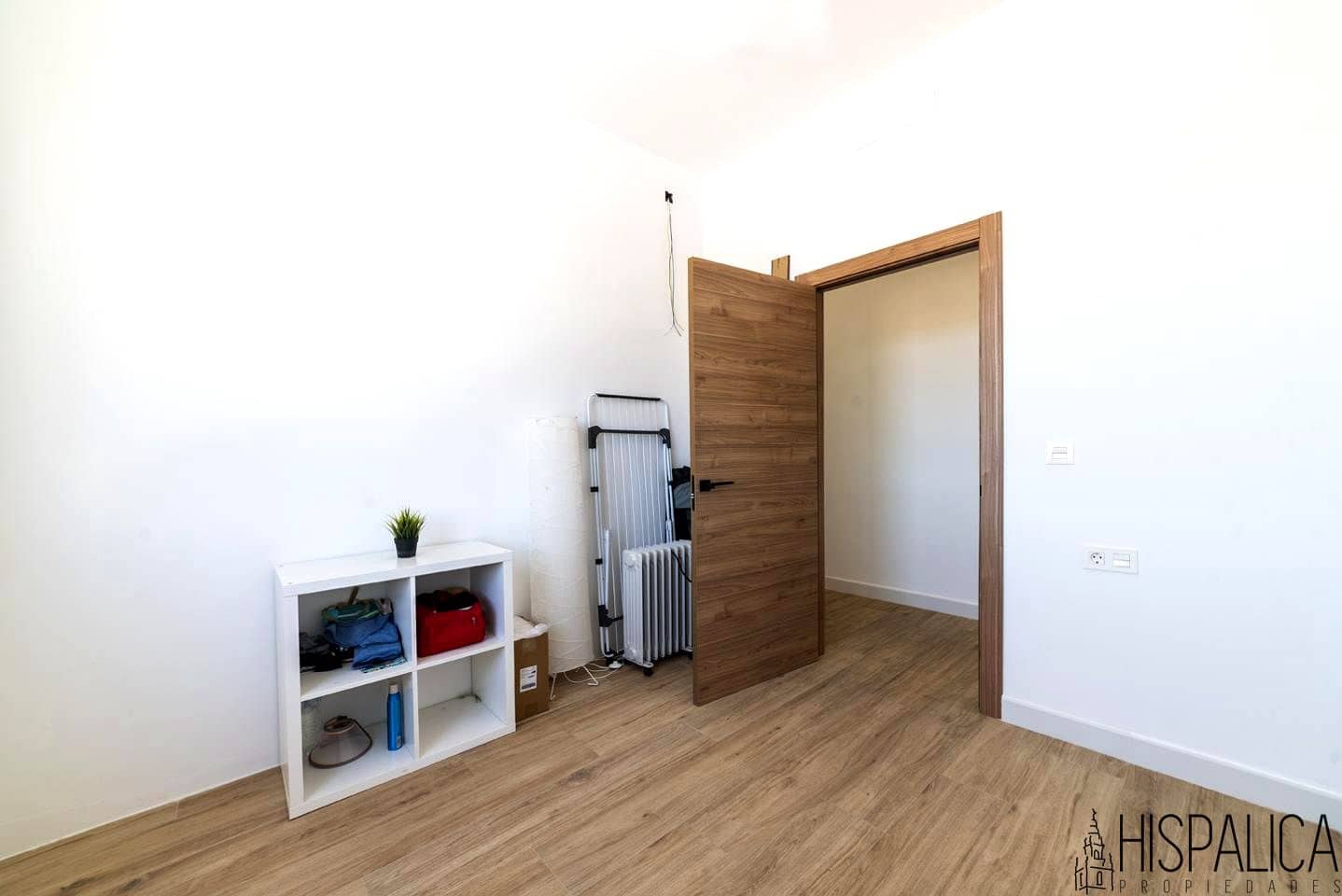 Chalet de 3 habitaciones en Villanueva del Río y Minas en venta - 449.000 € (Ref: 9893226)