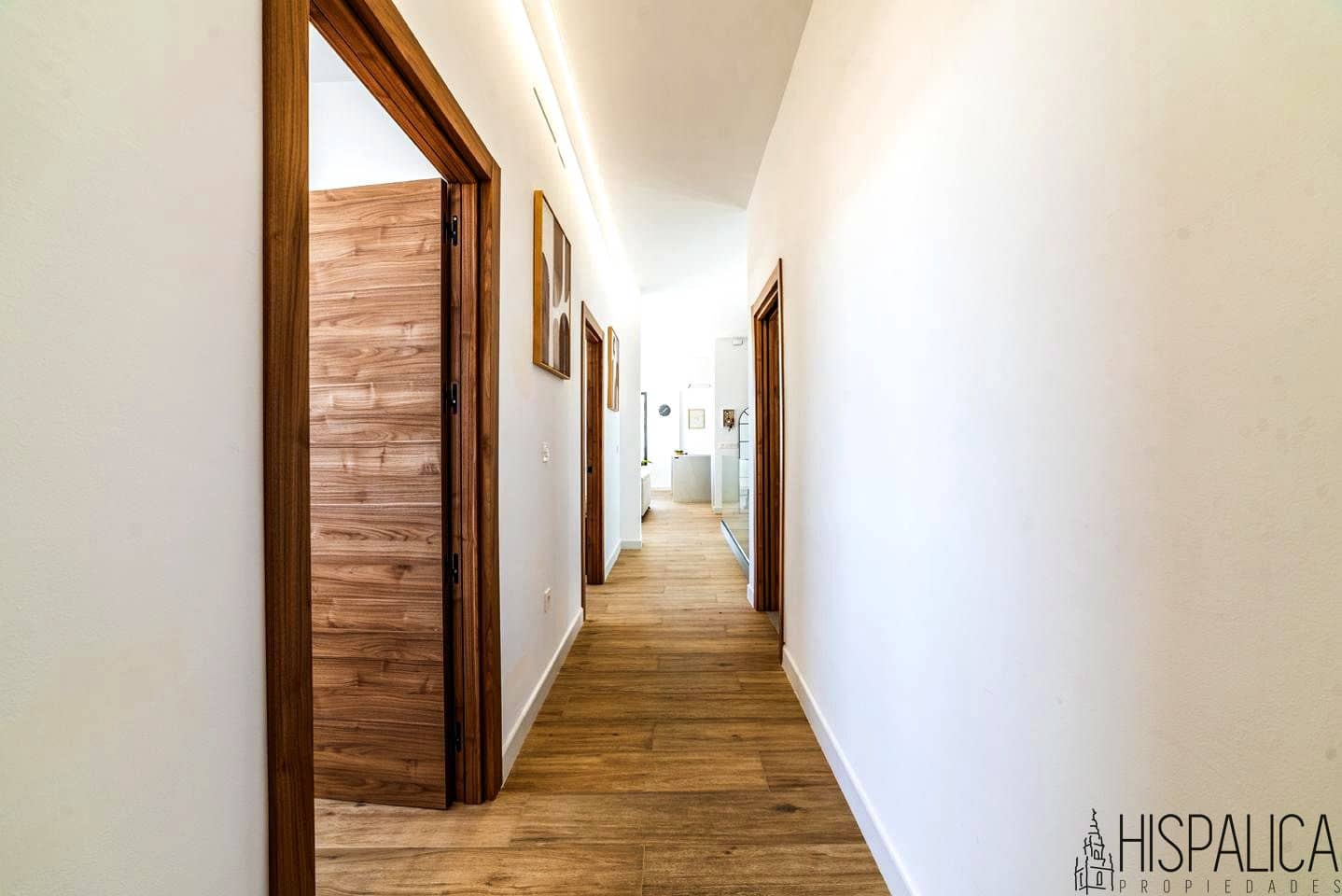 Chalet de 3 habitaciones en Villanueva del Río y Minas en venta - 449.000 € (Ref: 9893226)