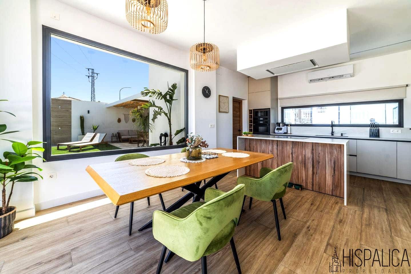 Chalet de 3 habitaciones en Villanueva del Río y Minas en venta - 449.000 € (Ref: 9893226)
