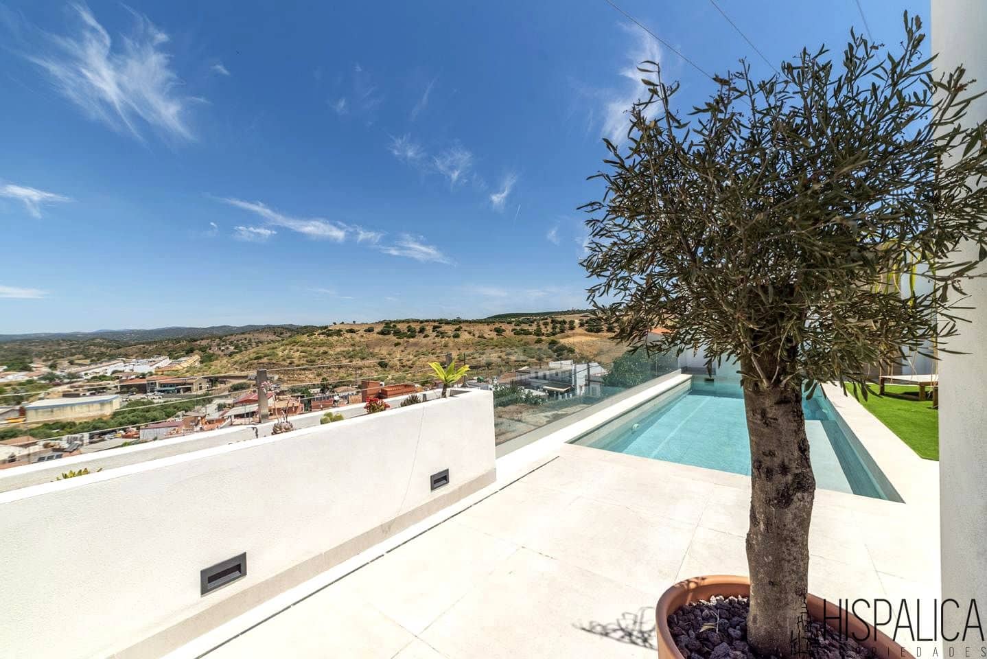 Chalet de 3 habitaciones en Villanueva del Río y Minas en venta - 449.000 € (Ref: 9893226)