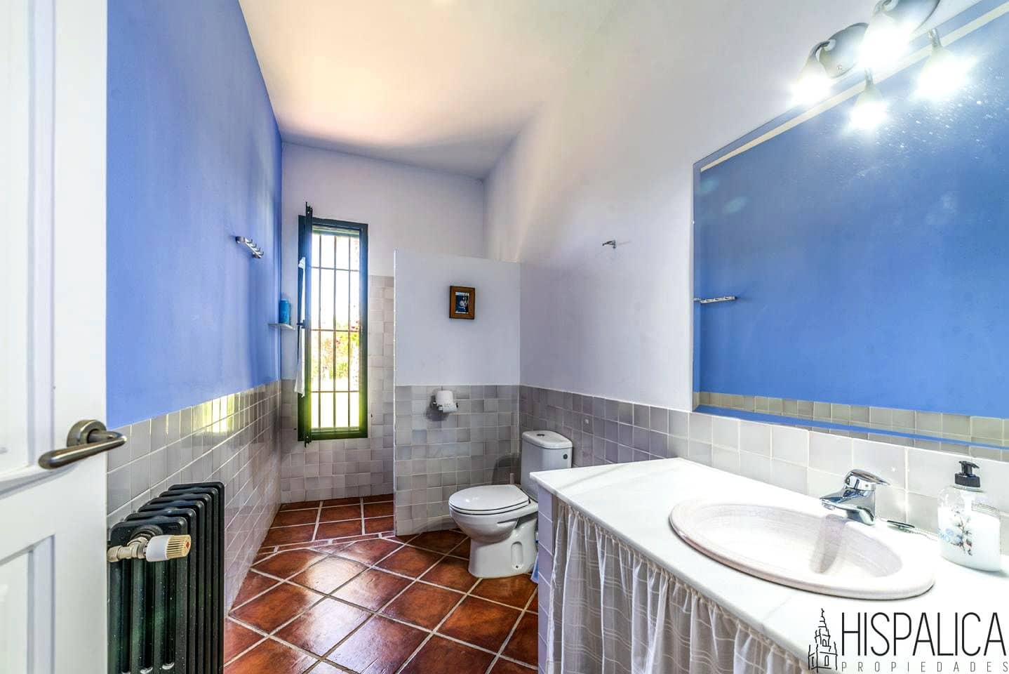 6 bedroom Villa for sale in Cazalla de la Sierra with pool - € 650,000 (Ref: 9893227)