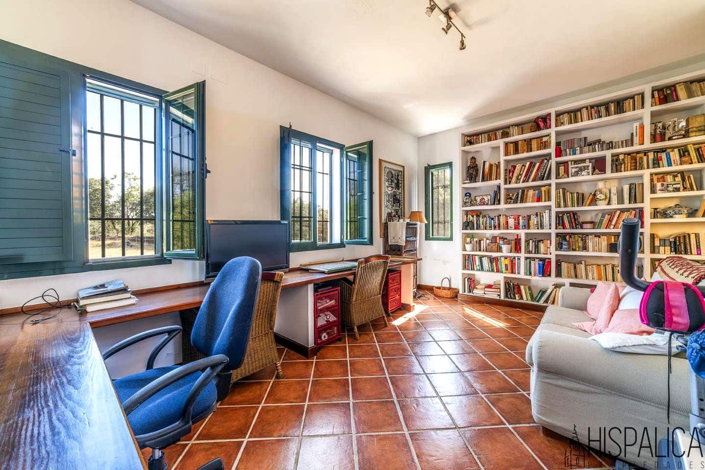 6 bedroom Villa for sale in Cazalla de la Sierra with pool - € 650,000 (Ref: 9893227)