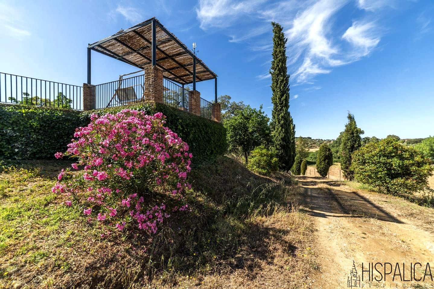 6 bedroom Villa for sale in Cazalla de la Sierra with pool - € 650,000 (Ref: 9893227)
