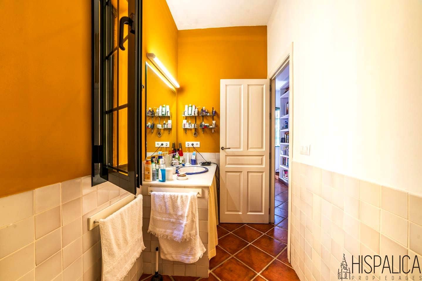 6 bedroom Villa for sale in Cazalla de la Sierra with pool - € 650,000 (Ref: 9893227)