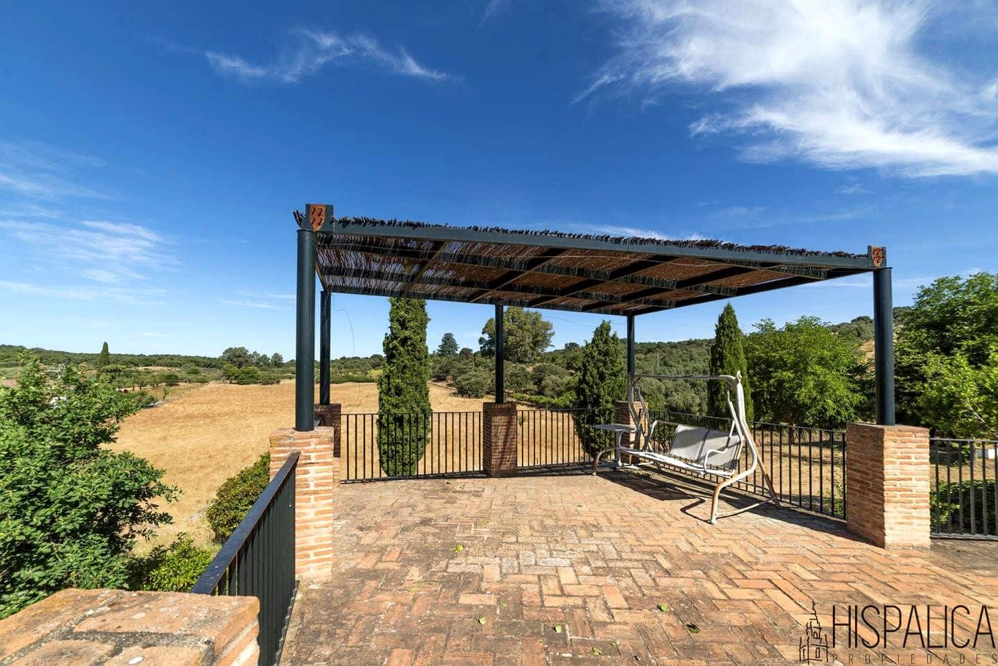 Chalet de 6 habitaciones en Cazalla de la Sierra en venta con piscina - 650.000 € (Ref: 9893227)
