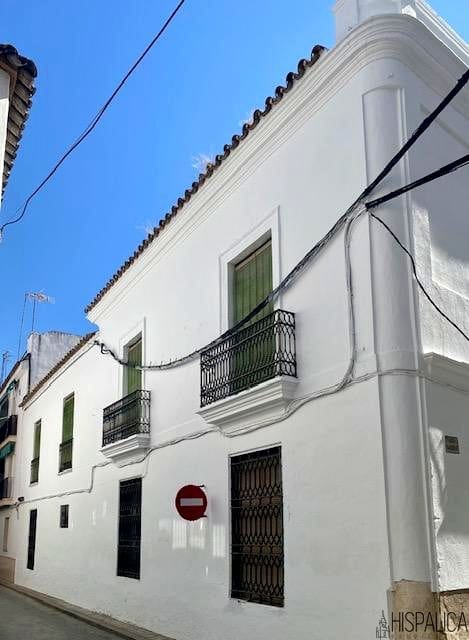 4 bedroom Villa for sale in Ecija - € 245,000 (Ref: 9898405)