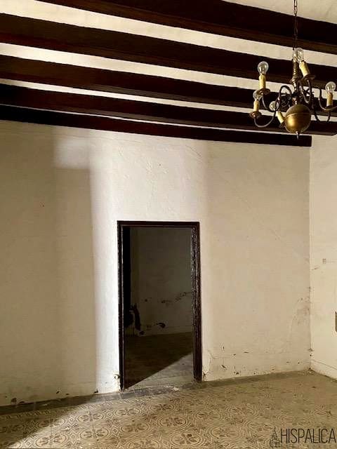 4 bedroom Villa for sale in Ecija - € 245,000 (Ref: 9898405)