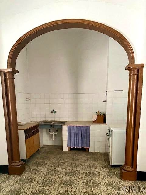4 bedroom Villa for sale in Ecija - € 245,000 (Ref: 9898405)