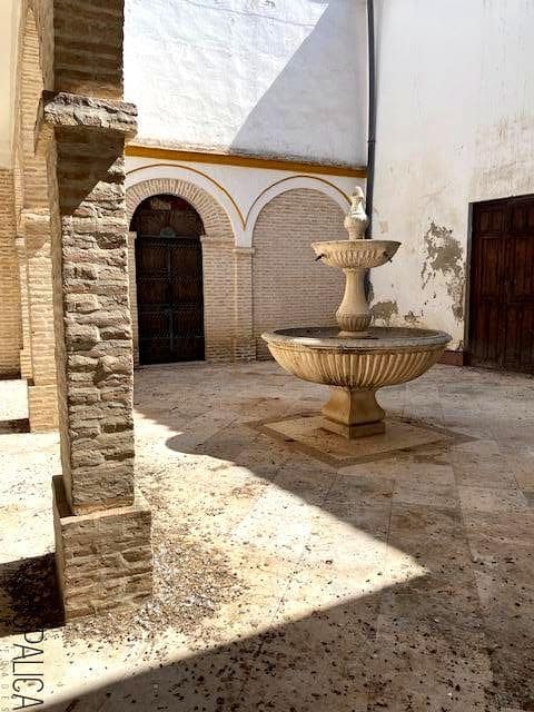 4 bedroom Villa for sale in Ecija - € 245,000 (Ref: 9898405)