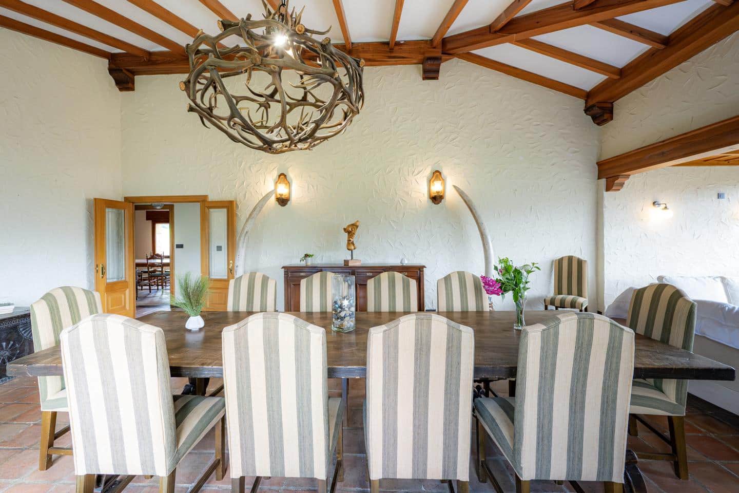 6 bedroom Villa for sale in Pilona - € 1,150,000 (Ref: 9905174)